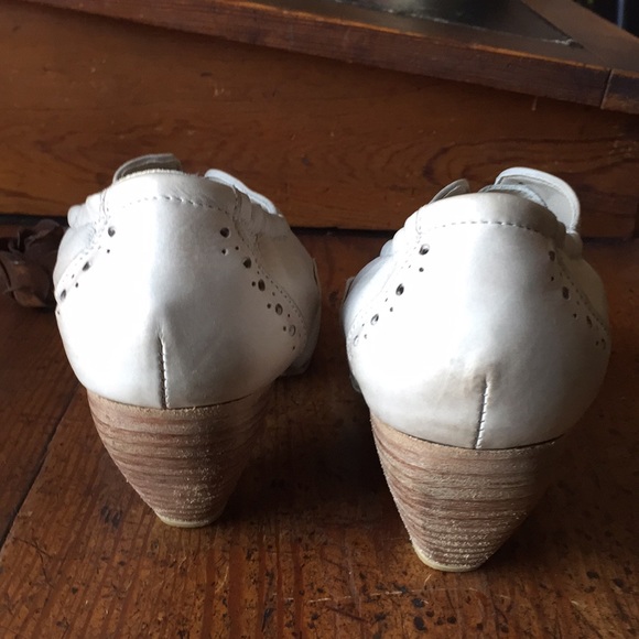 Vintage style slip on heels - Picture 5 of 5